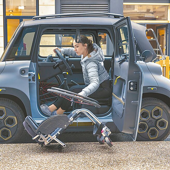 CITROEN AMI殘障者使用車。（CITROEN官網）