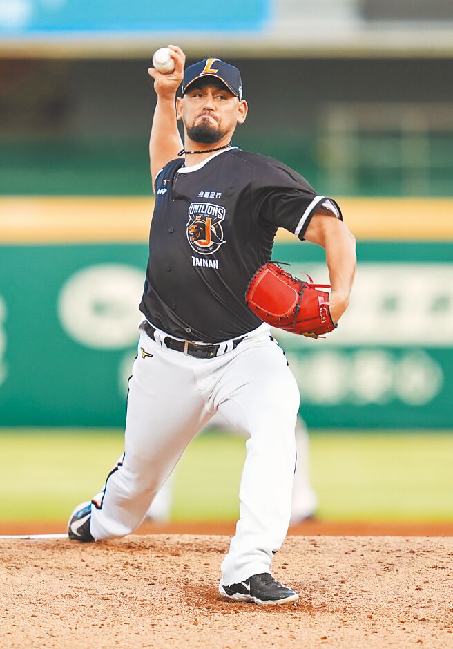 胜骑士23日拿下生涯首场完投胜。（统一狮提供）