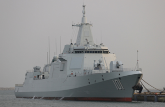 陸艦「055」出沒菲沿海！ 軍事專家看出共軍航母戰鬥群1事