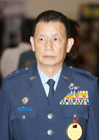 空軍高階將領人事異動！曹進平、黃志偉升任副司令