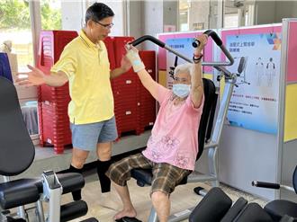 水尾社區照護長輩綠療癒 無花果豐收共享甜蜜成果