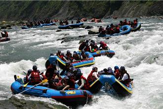花蓮秀姑巒溪迎泛舟旺季 衞生局啟動水域行動緊急醫療