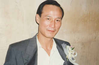 《古惑仔》79歲男星中風花7位數抗癌 揭最新病況「靠撐拐杖行走」