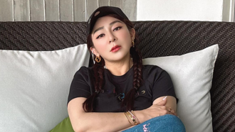 王彩樺峇里島脫了 掉出「超兇車頭燈」55歲身材驚呆全網