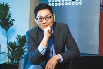 周寬展出書寫刑案 罹病癢到難入睡