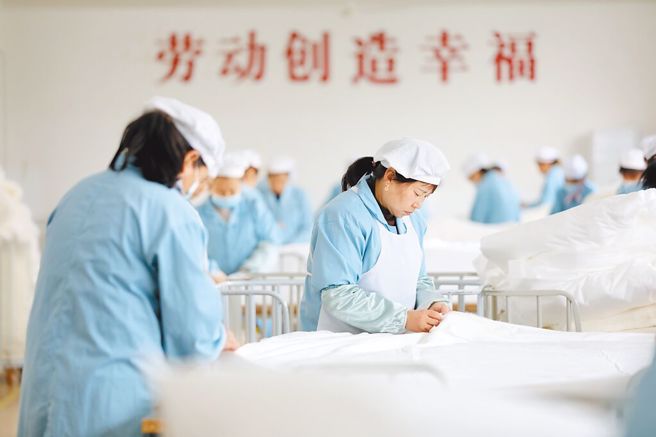 大陸工信部公布最新5月中小企業生產指數為50.3％，進入景氣區間。（新華社）