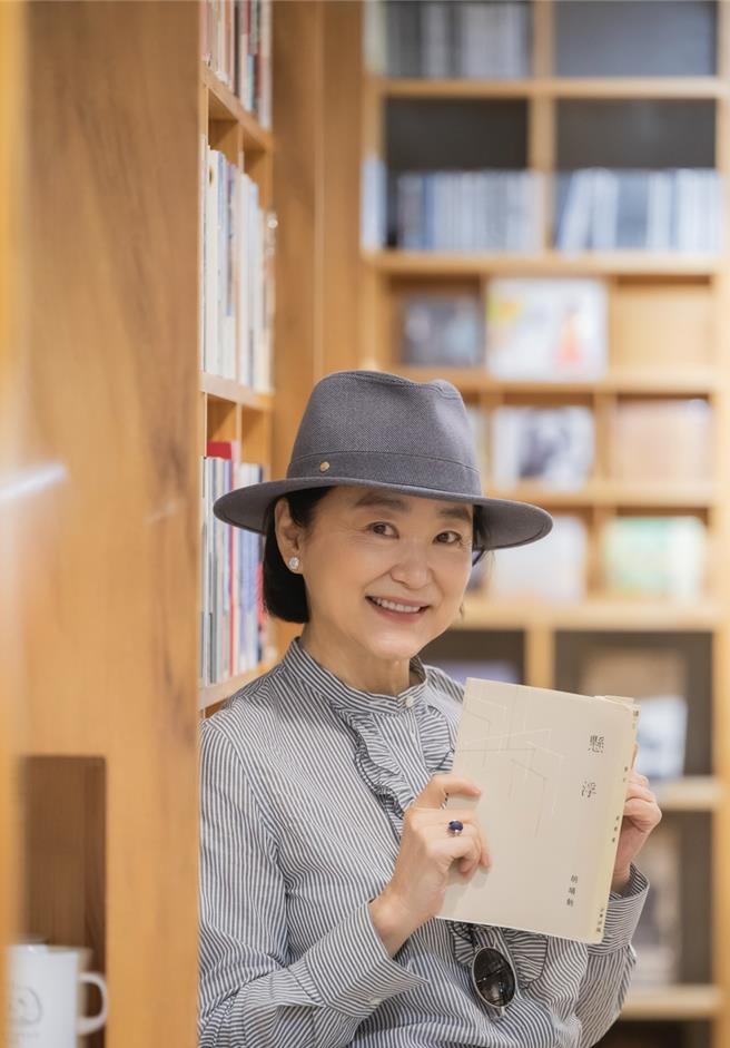 林青霞平时喜欢阅读。（邓永杰摄影）