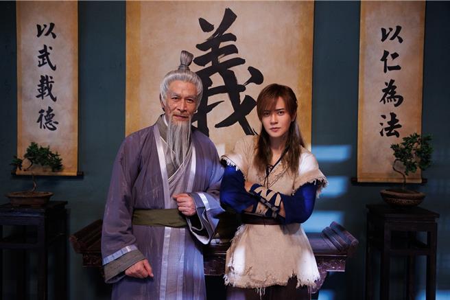 羅志祥以古裝扮相拍攝新歌〈舞狀元〉ＭＶ。（華納音樂提供）