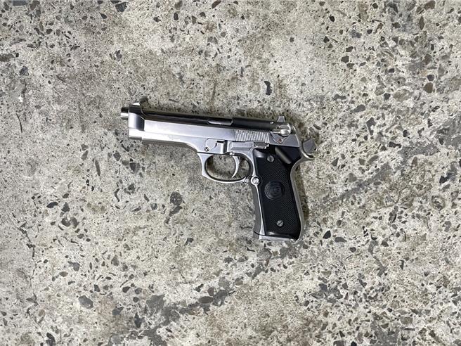 警方查扣玩具枪。（警方提供）