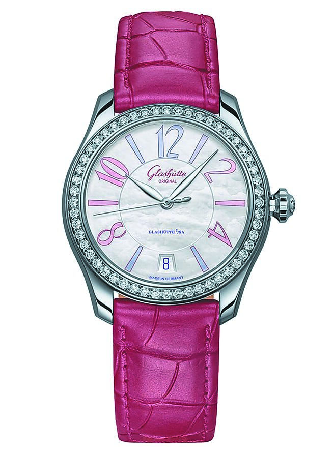 格拉蘇蒂原創Lady Serenade小夜曲女用腕表，玫瑰紅色款，39萬1000元，限量50只。（Glashutte Original提供）