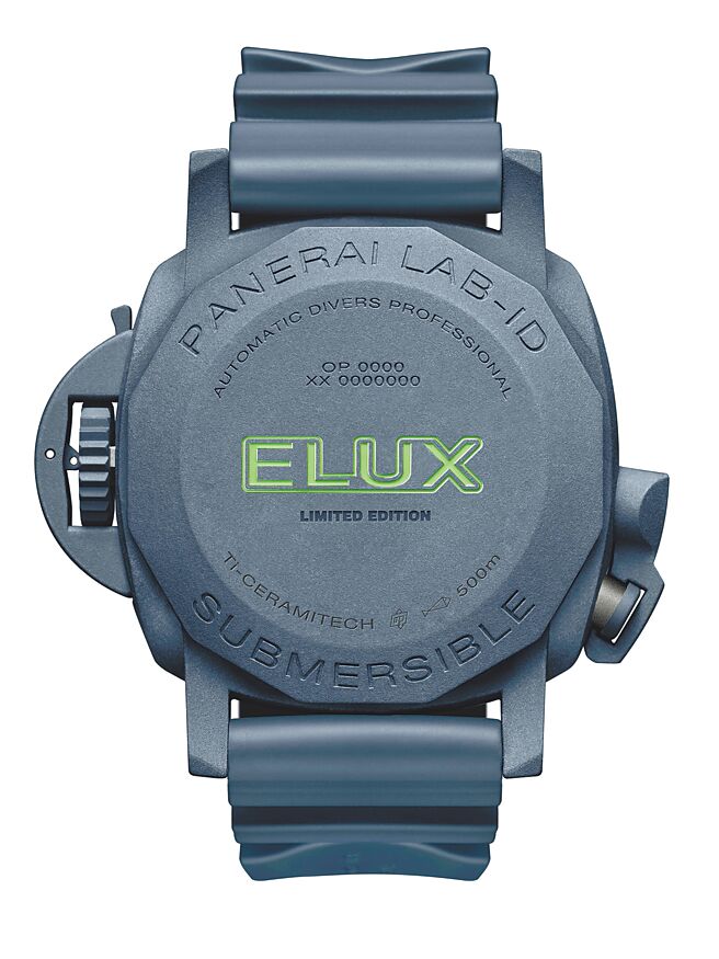 Submersible Elux LAB-ID PAM01800腕表以沛纳海1966年成功研发Elux夜光涂料命名，藉此向经典致敬。（Panerai提供）