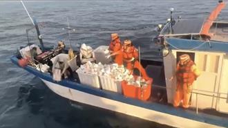 三無陸船越界闖澎湖作業拒檢逃逸   海巡強追押返人船