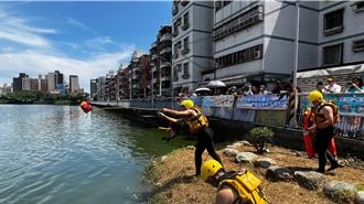 天熱玩水人潮大增 桃市消防赴夜鷺生態埤塘宣導