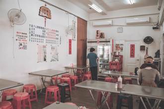 把餐廳當托兒所天天報到！老闆臨時店休竟被媽嗆：找不到兒子就怪你