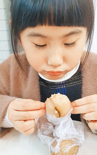 蛋再降2元 超商茶葉蛋跌破10元