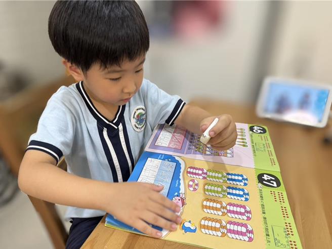 台中市府5月间就市售17款橡皮擦进行抽验，保护儿童安全。（台中市府提供）