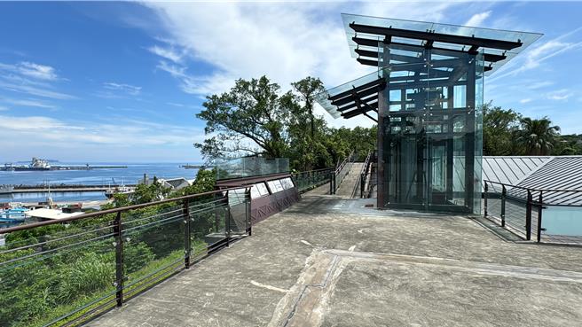 基隆市旭丘指挥所结合洋式及和式建筑，也曾经是前台湾省主席陈仪、少帅张学良短期驻在的地方，基市府预计将于近期在这里举办活动，为活化地方暖身。（张志康摄）