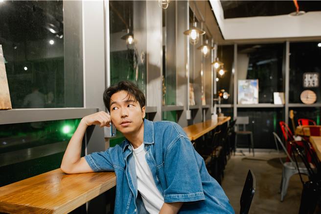 邹序入围本届金曲奖「最佳新人奖」，心情期待又兴奋。（WiFi Music 放飞音乐提供）