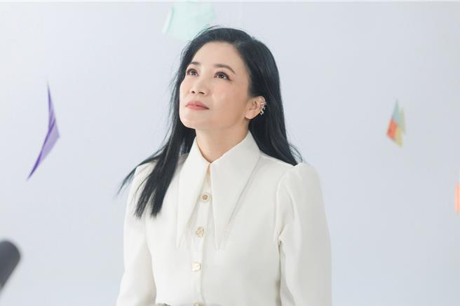 黄妃今年再度入围金曲奖「最佳台语女歌手奖」，成绩亮眼。（华特唱片提供）