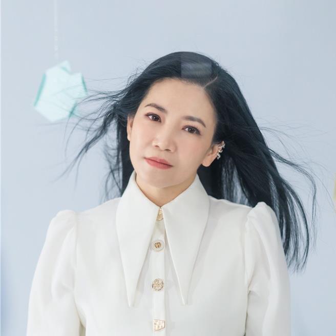 黄妃今年再度入围金曲奖「最佳台语女歌手奖」，成绩亮眼。（华特唱片提供）