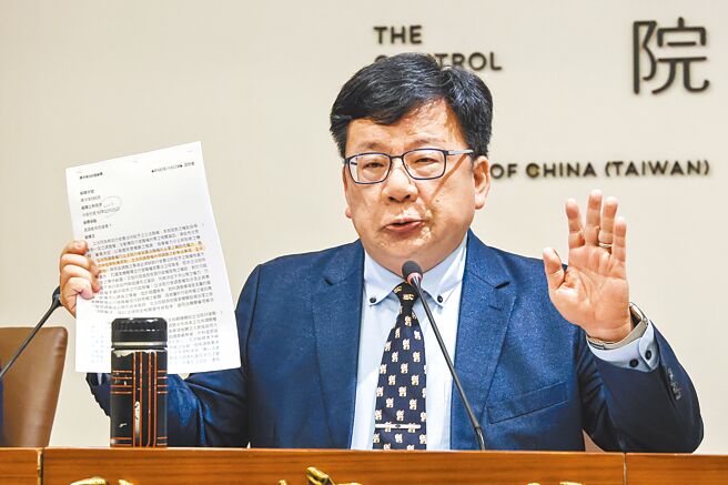 监察院秘书长李俊俋25日指出，「立法院职权行使法修正案」部分条文已严重妨害监察职权行使，监院决定向宪法法庭声请释宪及暂时处分。（邓博仁摄）