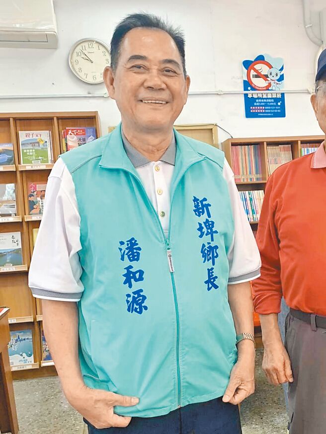 屏東縣新埤鄉長潘和源涉貪遭起訴，檢方建請法院從重量刑。（翻攝臉書「新埤圖書館」／羅琦文屏東傳真）