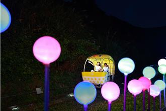 深澳鐵道自行車「夏夜星海」登場 暑期每日加開7星光班次