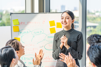 3生肖女冰雪聰明 屬蛇靈活有深度 