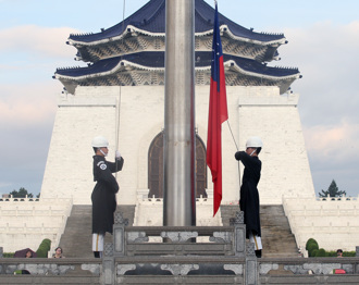 本土社團拜會 文化部：中正紀念堂三軍儀隊崇敬儀式7月取消