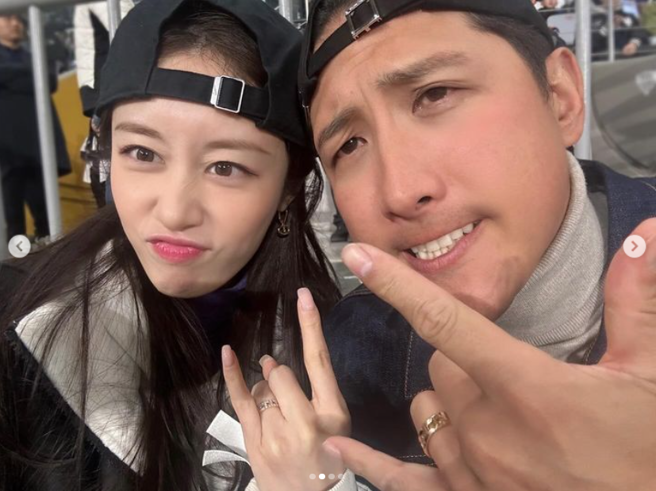 T-ara芝妍、黃載均未承認婚變。（圖／IG@jiyeon2__）