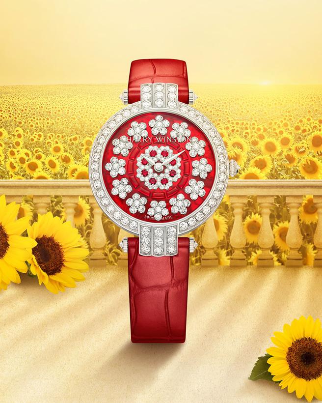 海瑞溫斯頓卓時Premier系列Sunflower腕表，融入夏日繽紛色彩，紅色款呼應夏日的豔陽。（Harry Winston提供）