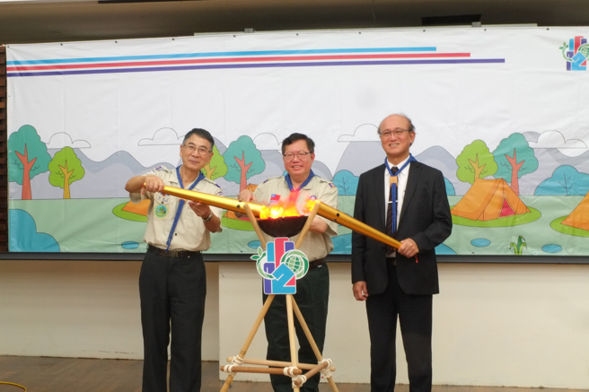 薪火相傳儀式點燃營火。(照片/教育部提供)