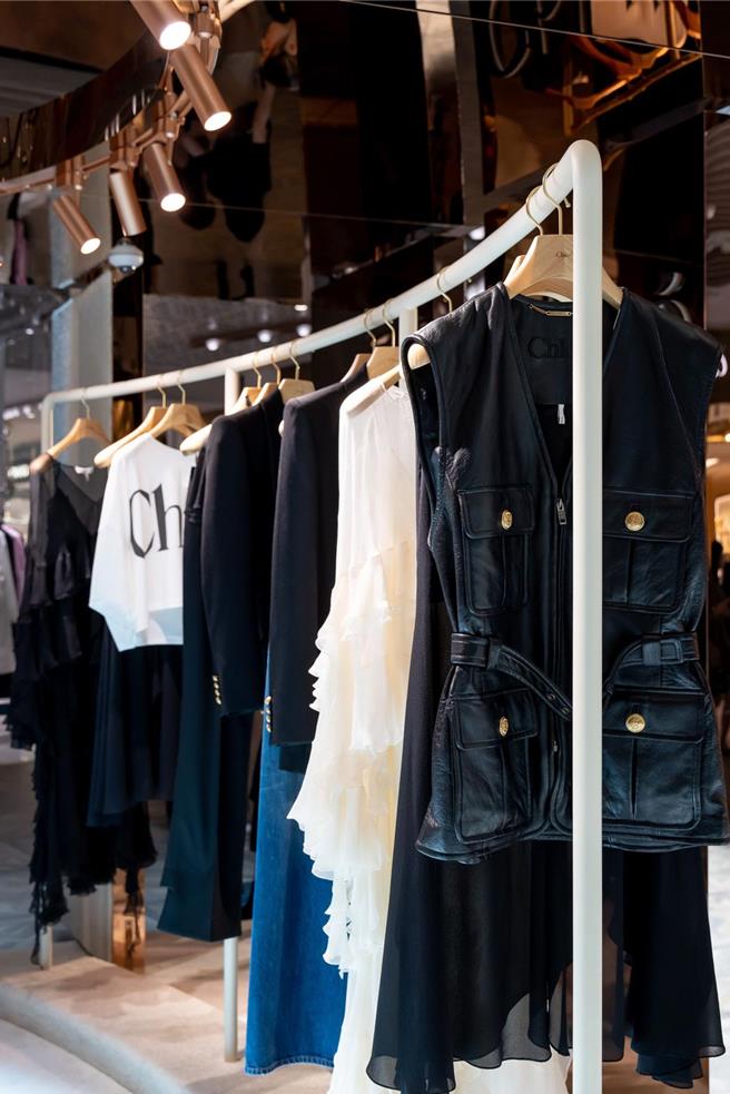 Chloe于香港K11开设的期间限定店，展售新任创意总监的首季作品。（Chloe提供／黄唯淯台北传真）