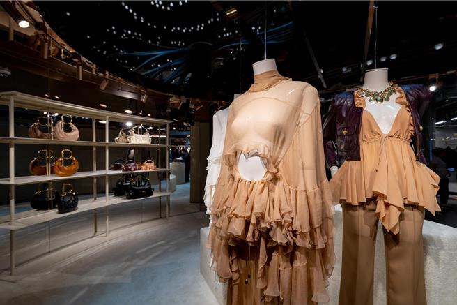 柔美又浪漫，Chemena Kamali让Chloe再度「回春」。（Chloe提供／黄唯淯台北传真）