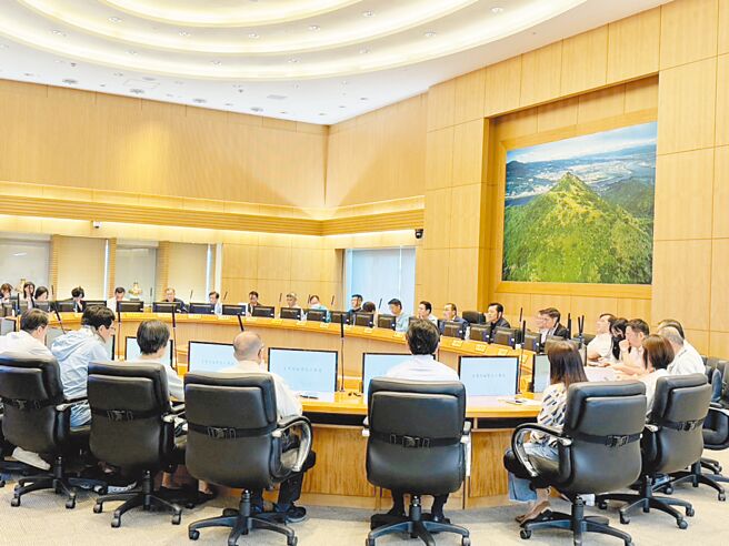 《新北市房屋税徵收率自治条例》草案26日经市政会议审议通过，提送新北市议会审议。（柯毓庭摄）