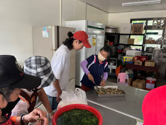 南華大學與社區共同響應世界環境日  以野菜建立氣候變遷調適行動