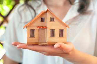 娘家出頭期買房！婆婆竟要求「跟兒共同持有」 專家揭尷尬真相