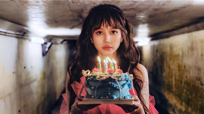 琳誼Ring推出新單曲〈我的心裡淹水了〉。（相映音樂提供）