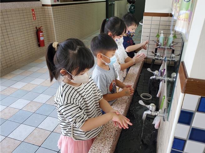 桃園市桃園區、蘆竹區、大園區部分區域將於29日凌晨2時起至晚間11時止，進行施工停水。（姜霏攝）