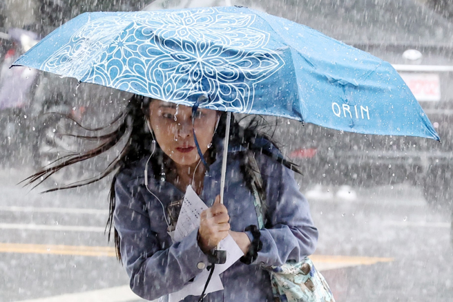 气象署发大雨特报。（本报系资料照）