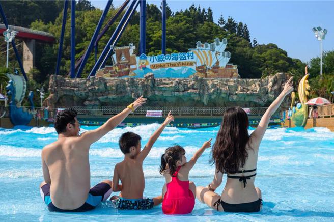 剑湖山世界暑假期间水陆一票畅玩全民599元，周五六日下午4点入园，门票只要299元。图／业者提供