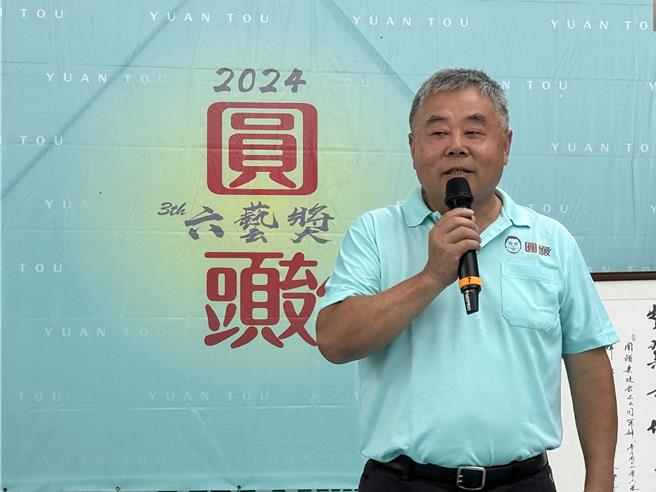 金门圆头农牧公司创办人薛承琛强调教育应优先于慈善，鼓励学童于培养多元兴趣，乐于跨领域学习。(于家麒摄)