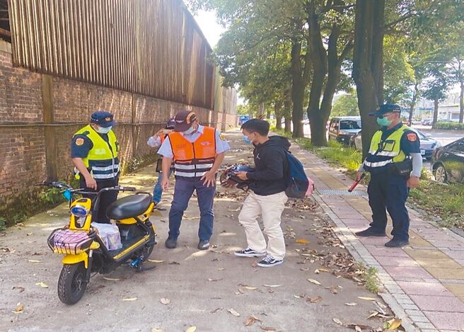 苗栗縣警察局統計今年1月至迄今，微型電動二輪車交通事故共有138件。（苗栗縣警察局提供／李京昇苗栗傳真）