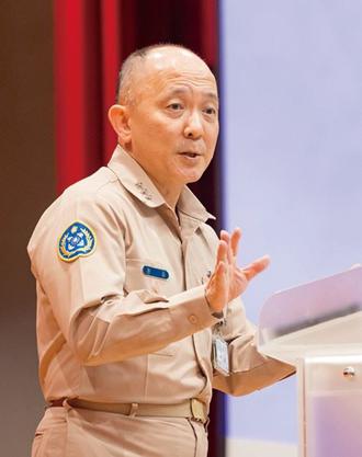 國軍軍事校院113年班愛國教育 各軍種司令、指揮官勉畢業生莫忘初衷