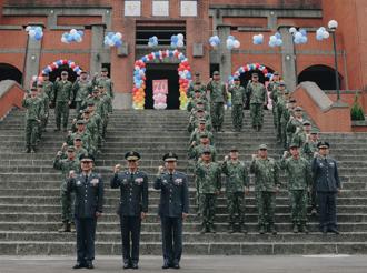 陸軍6軍團70週年隊慶 「為民前鋒、超越巔峰」