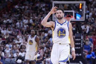 NBA》解救波普可能離隊危機 金塊加入勇士浪花弟爭奪戰