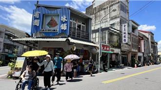 玉井芒果節盛大開幕 午後小雨饕客仍湧進吃冰、買芒果