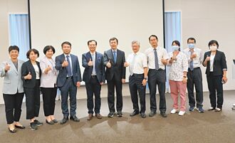 北部病床吃紧 石崇良吁分流就医