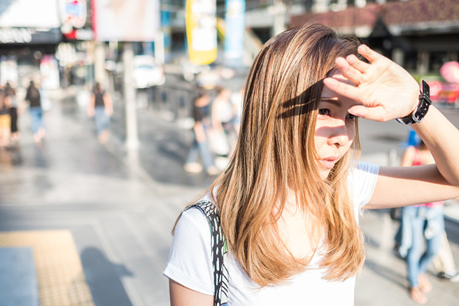 民俗專家柯柏成直言，到了小暑，會越加感受到小人作祟。(圖:shutterstock/達志)