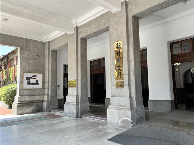 维护工程採购疑涉及贪瀆，廉政署搜索竹市政府交通处，陈姓女约雇人员及厂商以20万元交保。（中时资料照）